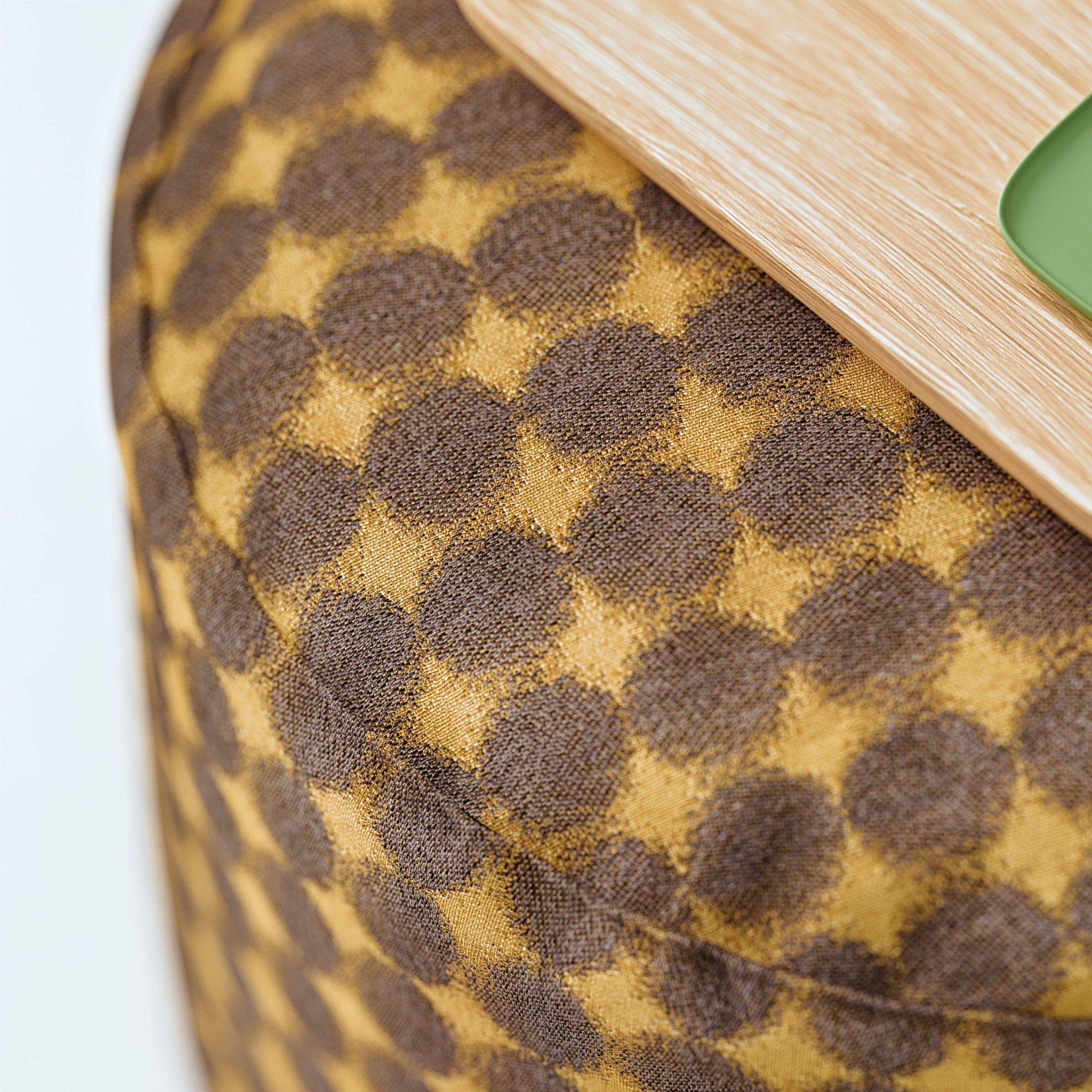 Close-up of a custom 3D product model with detailed texture, showcasing first-class 3D rendering and visualization.