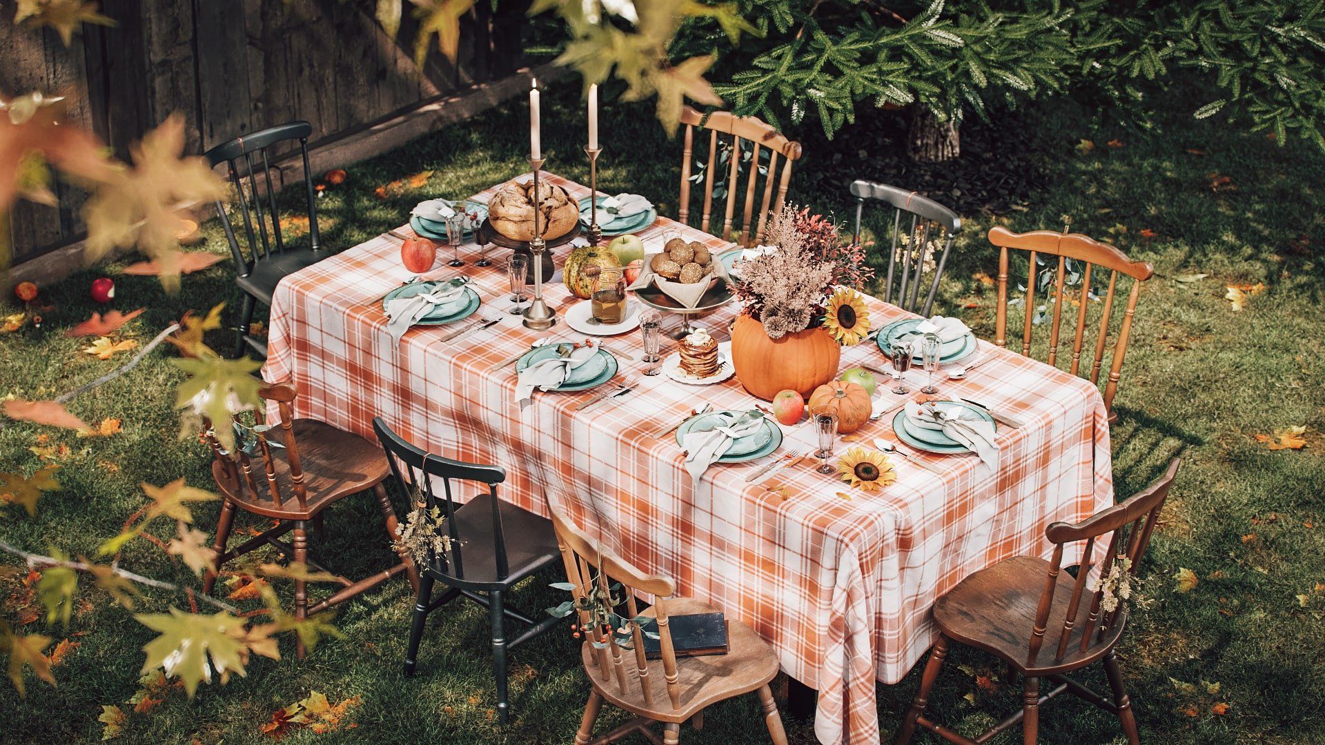 3D Render of an Outdoor Dining Furniture Set with a Festive Setup